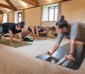 103 Tage ganzheitliches Yoga-, Achtsamkeits- und Ayurveda-Retreat in Hereford, Vereinigtes Königreich - Photo 1