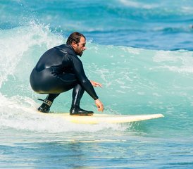 94 días de campamento de surf para principiantes y evolución de principiantes en Ericeira, Lisboa, Portugal - Photo 1