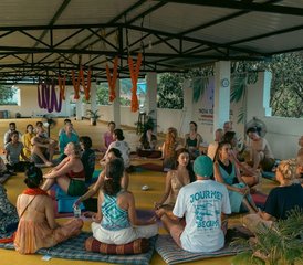 107 jours en stage de formation de professeur d’aerial yoga 50 heures à Goa, Inde - Photo 1