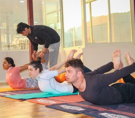 724 jours en formation de professeur de yoga holistique 200h à Rishikesh, Inde - Photo 1