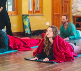 4 jours en stage de yoga à Rishikesh, Inde : une escapade courte et spirituelle avec kirtan, randonnée et plus encore - Photo 4
