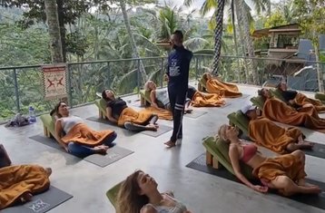 28 Tage 300-Stunden Hatha Multi, Mat Pilates, Pränatal- und Yin-Yogalehrer Ausbildung in Bali, Indonesien