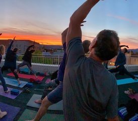 217 jours en formation de professeur de yoga multi-style de 200h dans l’Oregon, États-Unis - Photo 1