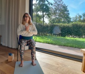 3 Tage Stuhl-Yoga-Wochenend-Retreat in Burgh-Haamstede, Niederlande - Photo 3