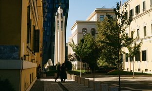 Tirana Retreats und Reisen