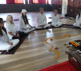 13 días de profesorado de yoga Kundalini de 100 horas en Rishikesh, India - Photo 5