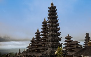 Karangasem Retreats & Trips