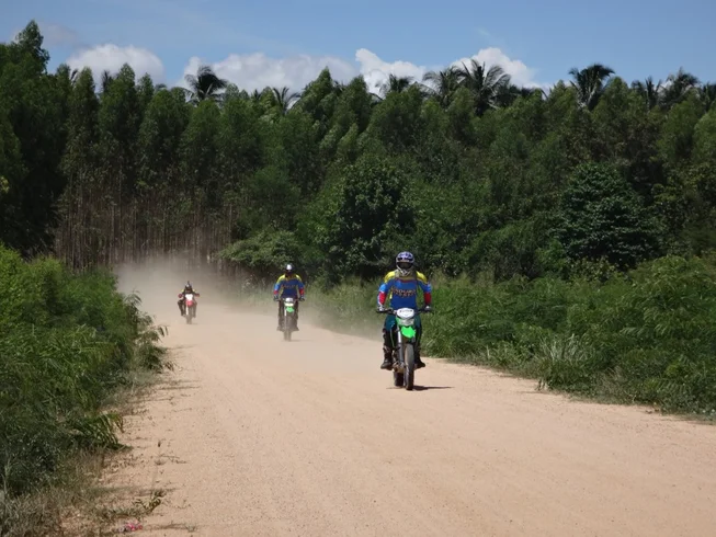8 Day Guided Enduro Motorcycle Tour in Pattaya with Private Luxury Speedboat 5-Island Day Tour photo 4