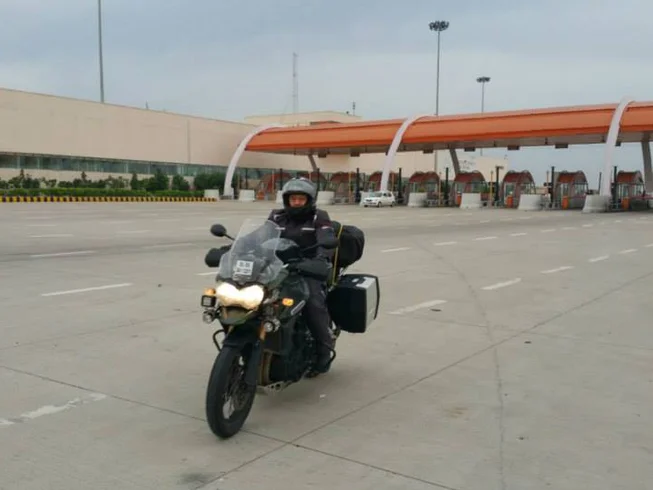 9 Day Guided Essential Motorcycle Tour in Bhutan photo 2