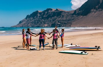 6 jours en stage de surf d'été dans la réserve naturelle de l'archipel de Lanzarote, îles Canaries, Espagne