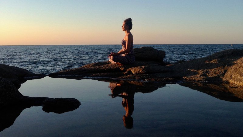 7 jours en stage de yoga et méditation pour activer son énergie vitale en Ardèche du sud