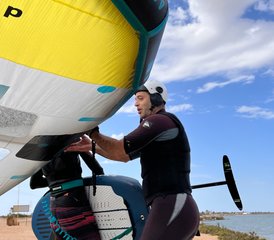 7 días de campamento de wingfoil y aventura en la isla con Djerba Kite Adventure en Djerba, Túnez - Photo 2