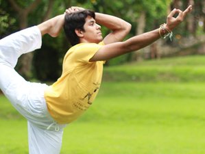 14 Tage Fasten Detox Retreat mit Täglichem Yoga in Kerala