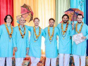 25 jours-200h en formation de professeur de yoga et ayurveda à Rishikesh, Inde