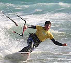 414 días de campamento de kitesurf con curso avanzado de español en Tarifa, Andalucía, España - Photo 1