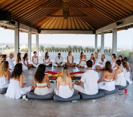 012 jours en stage de formation de professeur de yoga-thérapie en alignement incarné à Bali, Indonésie - Photo 1