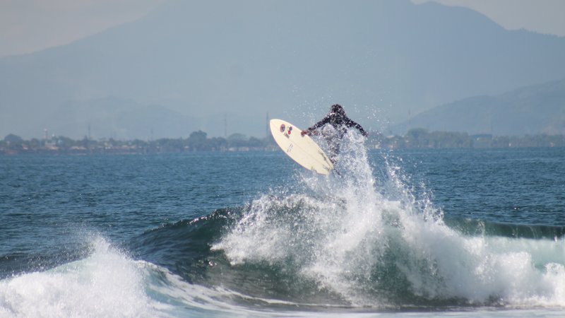 6 Day Wave Surf Camp in Senggigi, Lombok