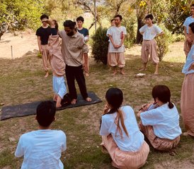 26 jours-200h en formation de professeur de hatha yoga authentique avec ayurvéda dans un ashram à Rishikesh, Inde - Photo 2