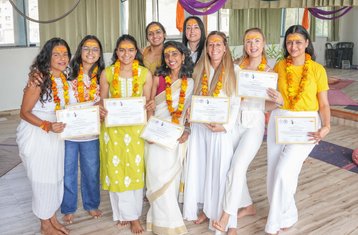 9 jours-85h en formation de professeur de yoga prénatal et postnatal à Rishikesh, Inde