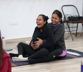 9 Tage 85-Stunden Prä- und Postnatale Yogalehrer Ausbildung in Rishikesh, Indien - Photo 3