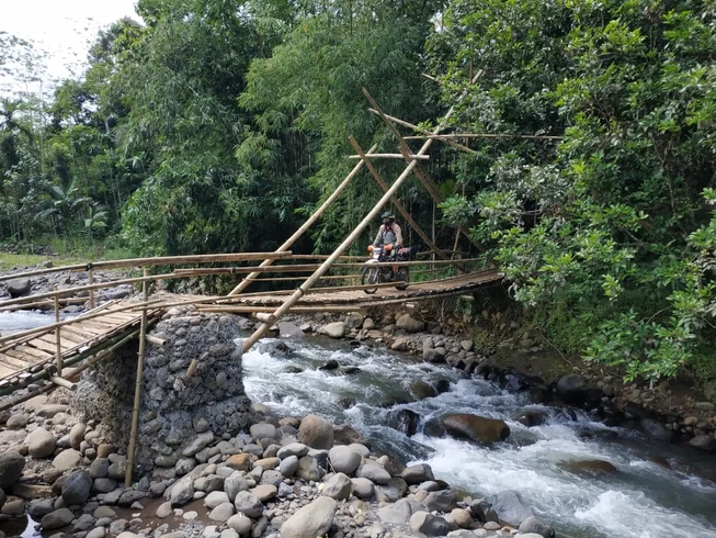 8 Day Guided Motorcycle Tour in Indonesia: Off-road Adventure from Bali to East Java photo 7
