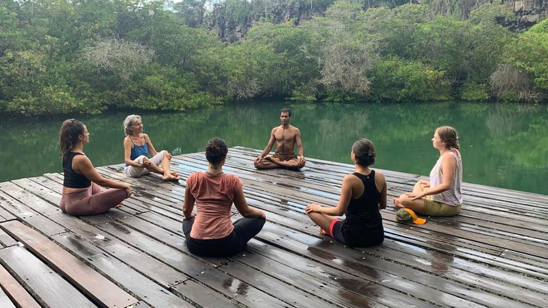 28 Tage 300-Stunden Multi Style Yoga Lehrerausbildung auf den Galapagos