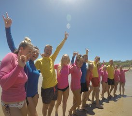 "Surf and stay" 1-Daagse Leuke Beginnerssurfles en 1 Nacht in Cool Bananas Backpackers Queensland - Photo 3