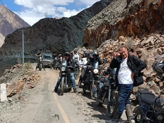 13 Day Umlingla Pass Guided Motorcycle Tour to Ladakh, India photo 6