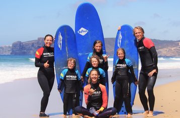 8 Tage Surfcamp Für Aktive Familien in Aljezur, Portugal