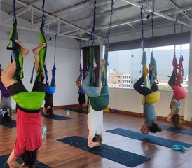 87 jours en stage de formation de professeur de yoga aérien 50h à Rishikesh, Inde - Photo 1