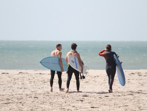 4 jours de surf inoubliable pour surfeurs débutants et intermédiaires à Taghazout, Maroc