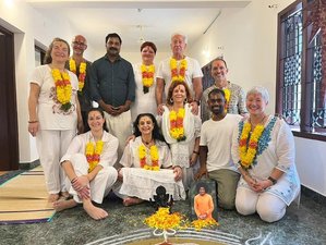 28 Day 300-Hour Multi-Style Yoga Teacher Training Program in Varkala Beach, India