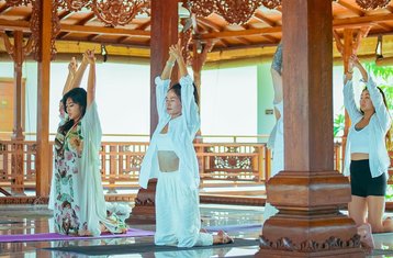 20 jours-200h en formation de professeur de hatha, ashtanga et vinyasa yoga à Bali, Indonésie
