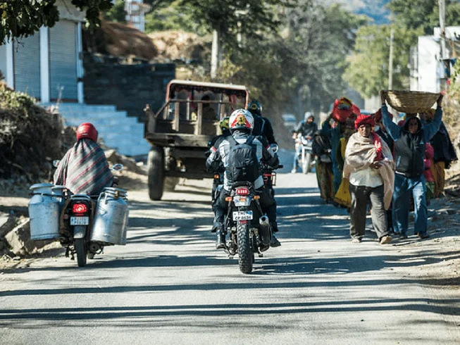 9 Day India Guided Motorcycle Tour in Delhi, Jaipur, Agra along with Varanasi