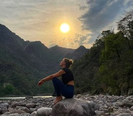 12 Tage 100-Stunden Ganzheitliche Yogalehrer Ausbildung mit Ayurveda Therapie in Rishikesh, Indien - Photo 5
