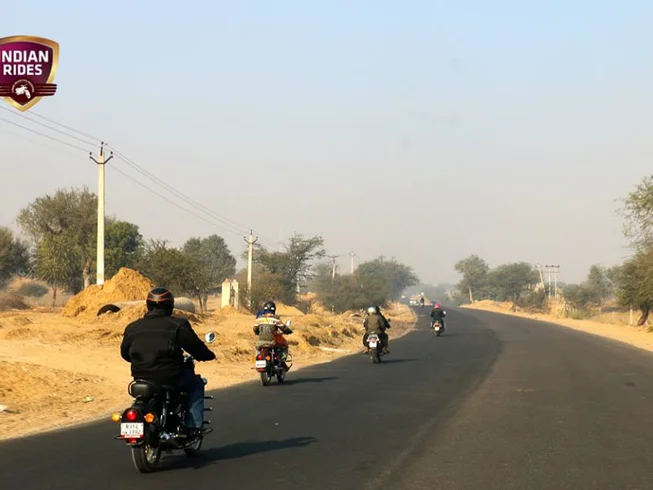 17 Days Holi Festival of Colors Motorcycle Tour in India photo 2