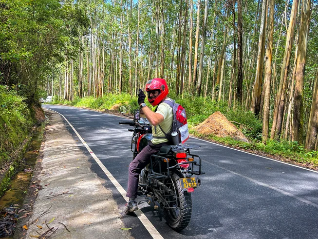 6 Day Guided Motorcycle Tour in Kerala, India