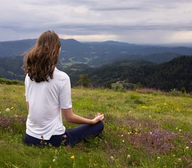 105 Tage Kunst des Lebens Stille Retreat - Meditation, Atemtechniken und Yoga im Schwarzwald, Deutschland - Photo 1