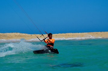 7 días de campamento de kitesurf para kitesurfistas experimentados en Cabarete, República Dominicana