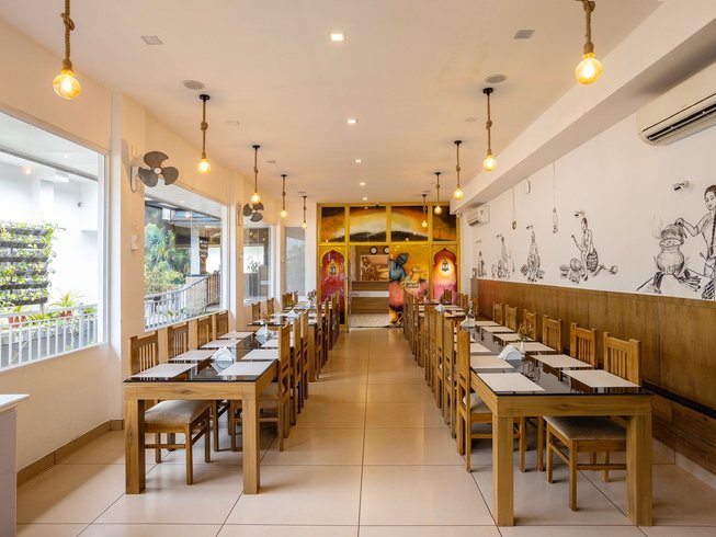 Day Ayurveda Relaxation Retreat in Munnar, India, with Massages