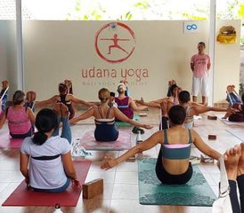 26 días formación de profesores de Hatha Yoga de 200 horas en Bali, Indonesia - Photo 4