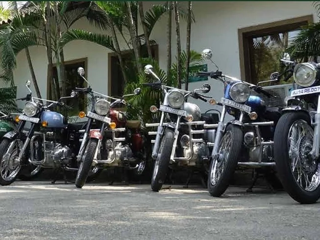 10 Days Land of Gods Himalayan Guided Motorcycle Tour in India photo 9
