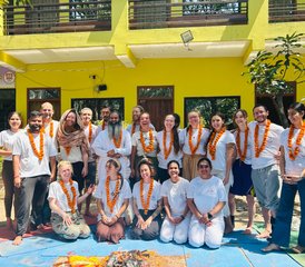 24 días de profesorado de yoga Hatha, Vinyasa y Ashtanga de 200 horas en Rishikesh, India - Photo 2