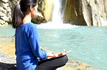7-Daagse Mindfulness Meditatie Retreat in Rishikesh, India voor Stressverlichting en Innerlijke Balans