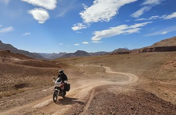 8 días de raid por Marruecos: tour guiado en moto