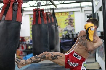 Formación no residencial de artes marciales mixtas en Pattaya, Tailandia
