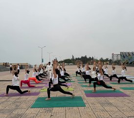 28 Tage 300-Stunden Multi-Style Yogalehrerausbildung Fortgeschrittene Ausbildung in Syalpani, Uttarakhand, Indien - Photo 2