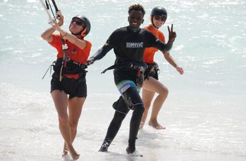 7 días de kitesurf y alojamiento: aventura de kitesurf en Jambiani, el paraíso aislado de Zanzíbar