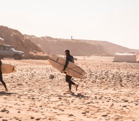 5 días de clases de surf y yoga para principiantes en un campamento de surf en Tamraght, Marruecos - Photo 5