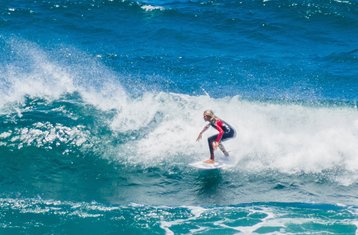 7 jours en stage de surf et de stand up paddle tous niveaux avec surf skate dans les Asturies, Espagne